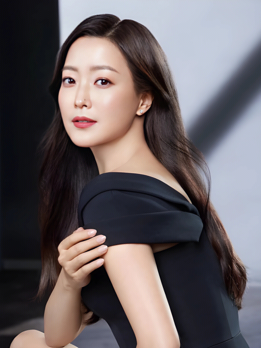 金喜善气质贤淑精致迷人