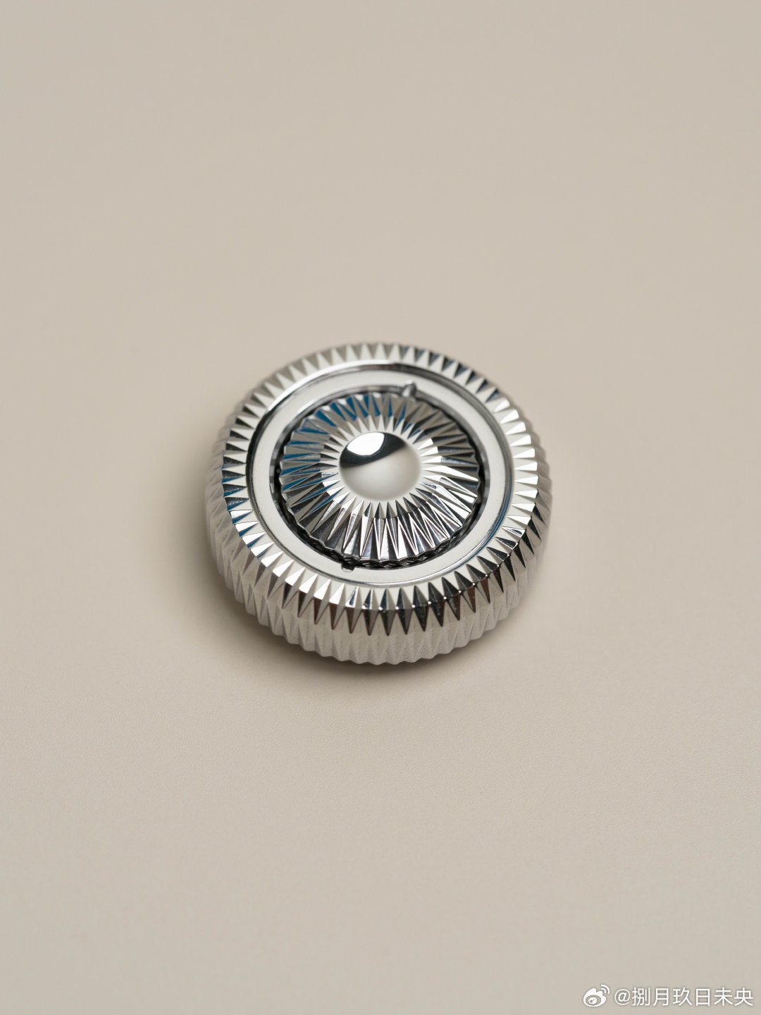 极简开箱|akuser 指尖陀螺 灵感源自于 srb 3000 氮化硅珠轴承结构 5