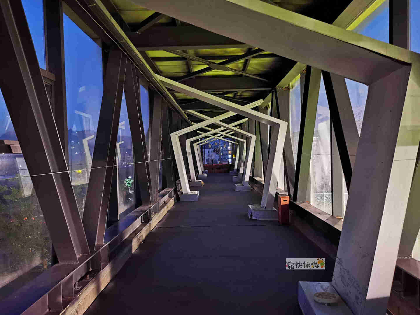 光影自贡华灯初上的时光长廊