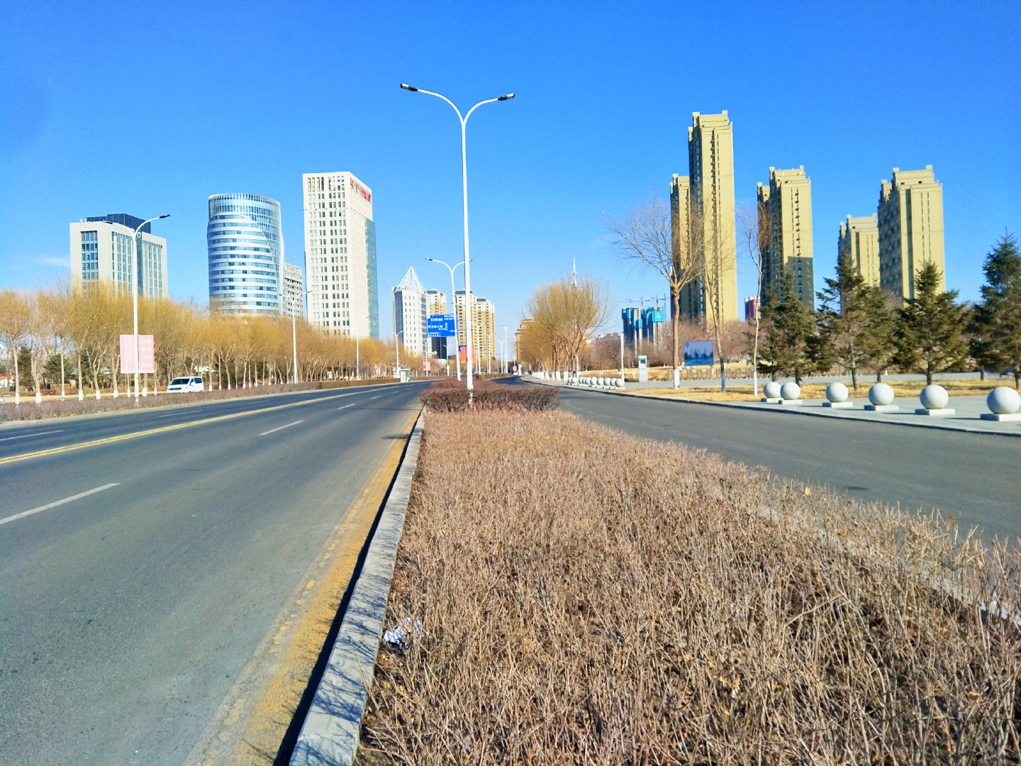 通辽市阿古拉大街四季风光,原创拍摄_新浪新闻