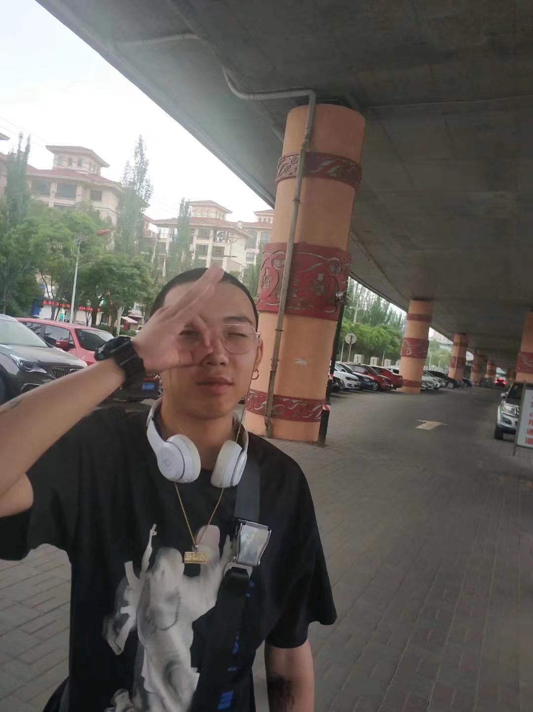 年度记忆｜滞留南京志愿者：离开南京后感到不舍 被学校评为先进个人休闲区蓝鸢梦想 - Www.slyday.coM