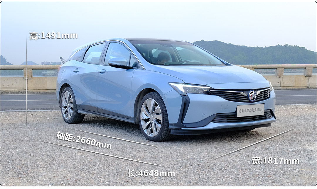 在做工方面,微蓝6插电混动在车漆厚度方面还是保持较高的水准,但车身