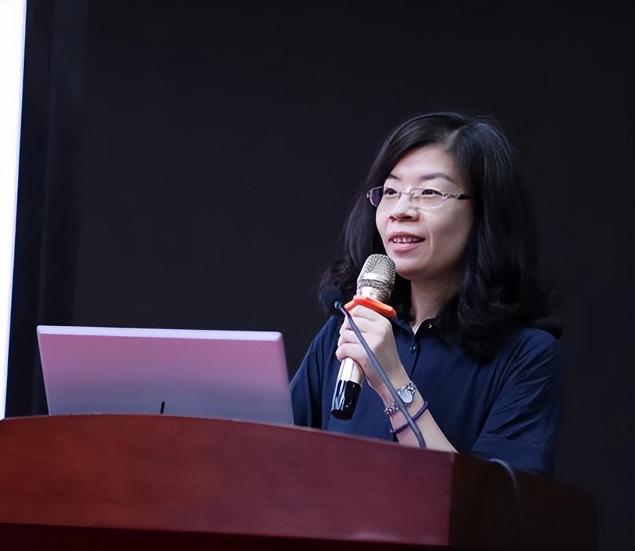 北京市建华实验学校初一新生入学仪式隆重举行__财经头条