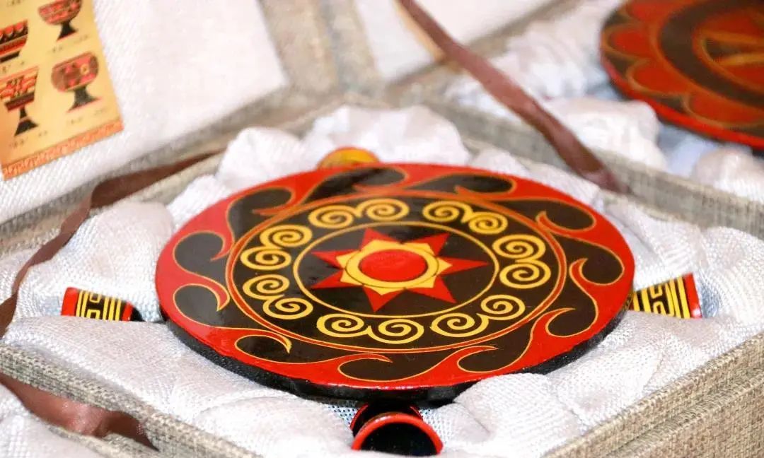 彝族漆器,藏在大山深处的历史印记__财经头条