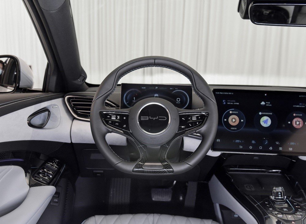 大众ID.4 CROZZ就真的香吗？这四款国产新能源车型表示不同意