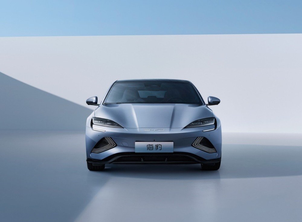 大众ID.4 CROZZ就真的香吗？这四款国产新能源车型表示不同意