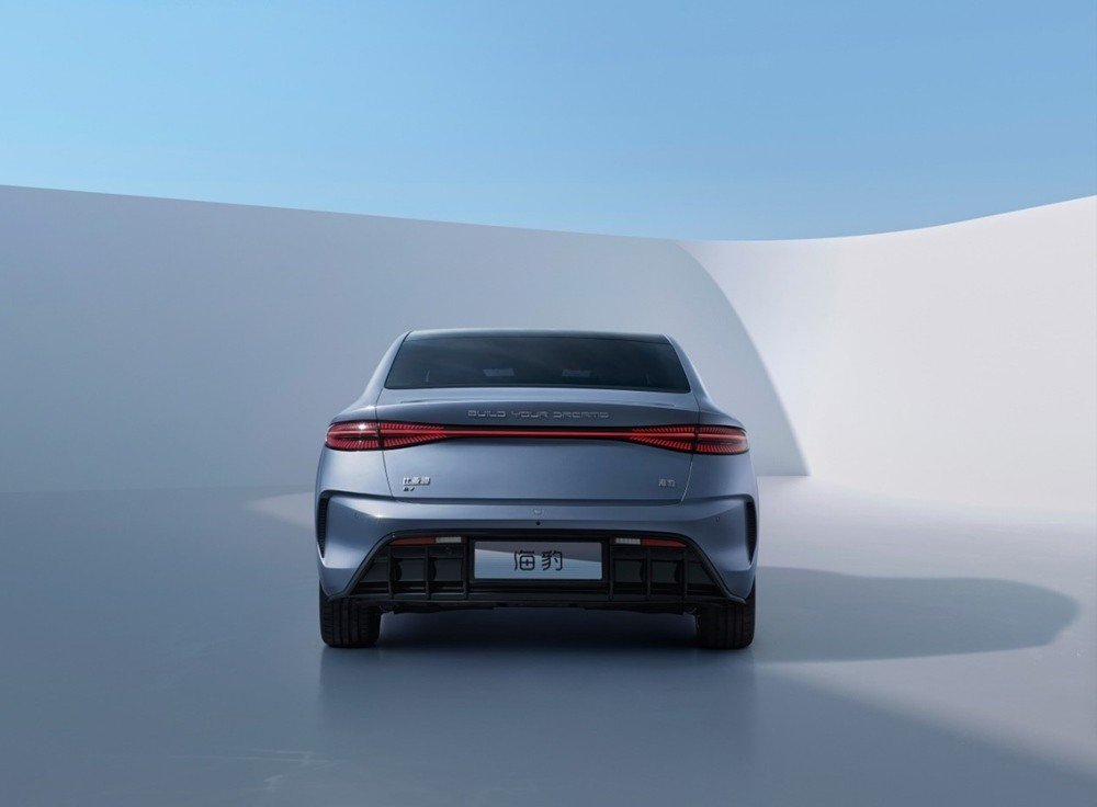 大众ID.4 CROZZ就真的香吗？这四款国产新能源车型表示不同意