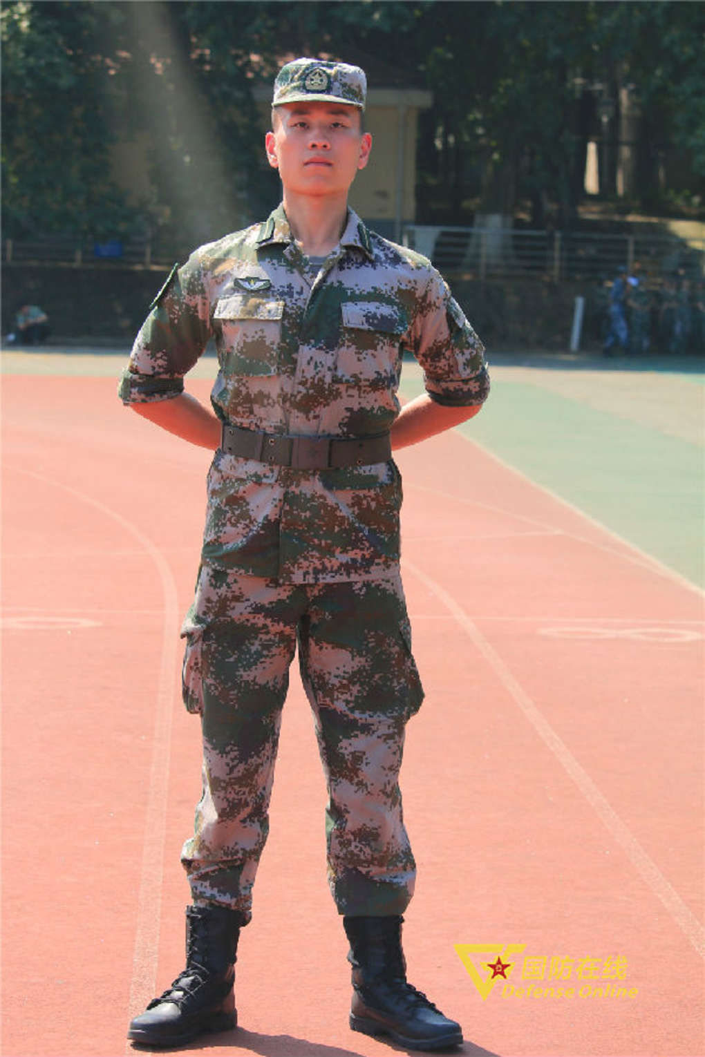 教官给的军训指南快转给身边的新生