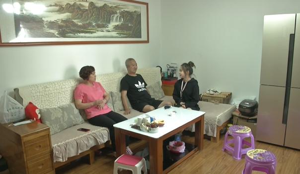 贵阳老人大街上晕倒，公交司机出手相救：从没往碰瓷想过！休闲区蓝鸢梦想 - Www.slyday.coM