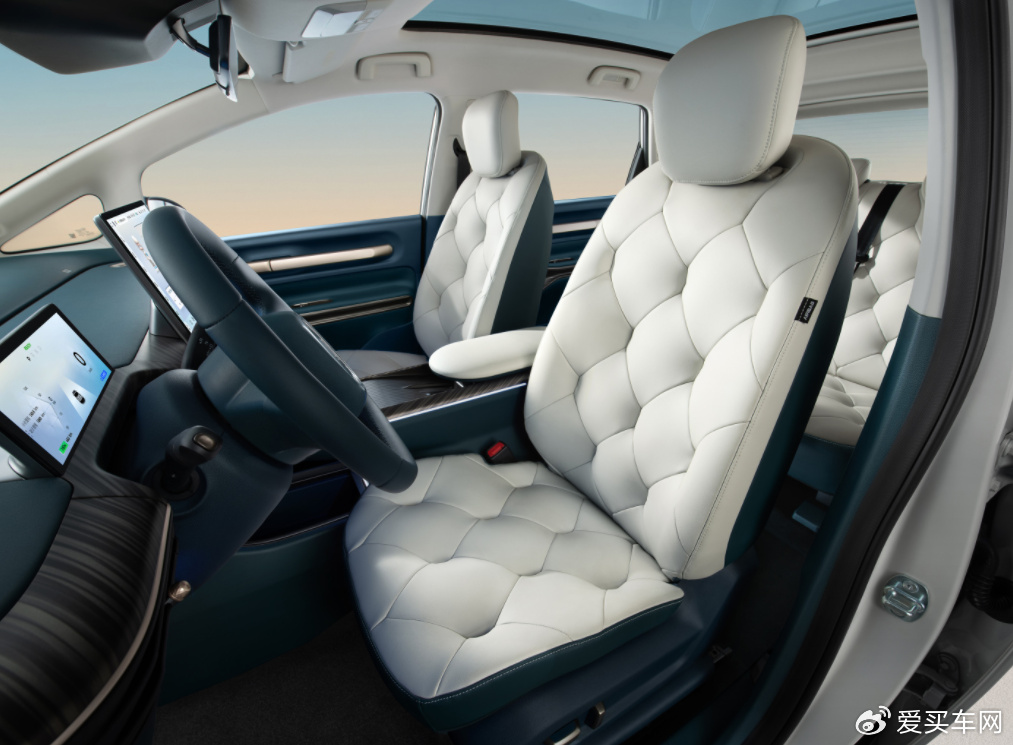 10万出头买辆精致代步小车，云朵 海豚