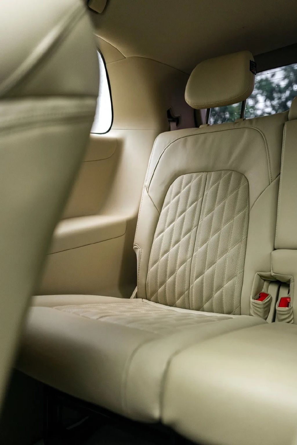 别克GL8 ES对比丰田赛那：40万最佳第二排之争