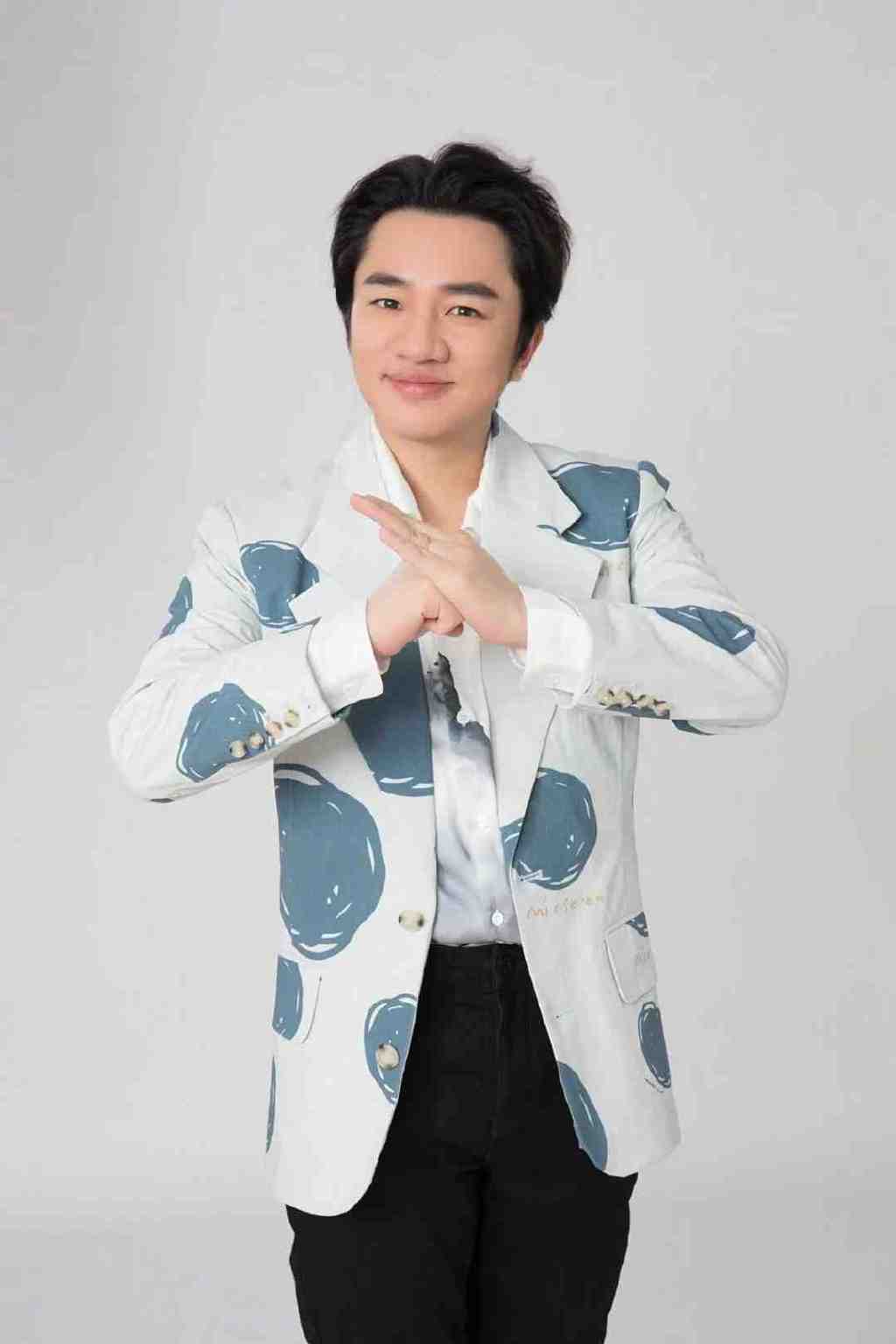 王祖蓝到底有多富?他的那套4000万的豪宅,普通人几百年也买不起休闲区蓝鸢梦想 - Www.slyday.coM 王祖蓝到底有多富?他的那套4000万的豪宅,普通人几百年也买不起休闲区蓝鸢梦想 - Www.slyday.coM