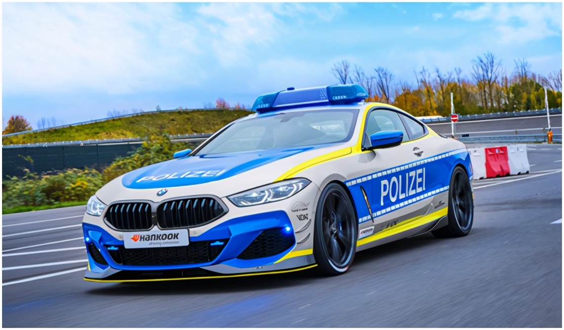 德国警察新增"爆裂"警车?警装版宝马m850i,飙车族噩梦-新浪汽车