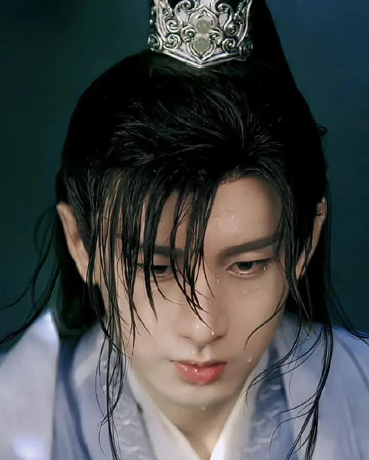 男明星湿发造型有多绝?成毅杨洋视觉盛宴,看到肖战王一博太惊艳休闲区蓝鸢梦想 - Www.slyday.coM 男明星湿发造型有多绝?成毅杨洋视觉盛宴,看到肖战王一博太惊艳休闲区蓝鸢梦想 - Www.slyday.coM