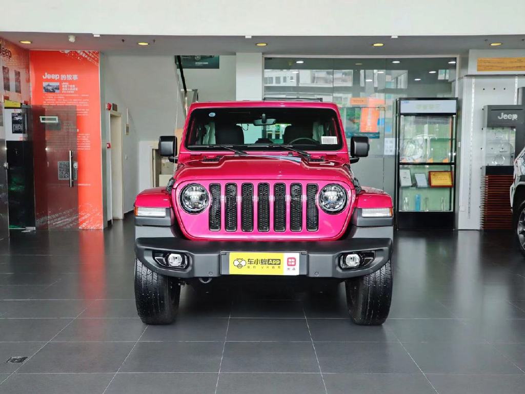 到店实拍不止硬派实拍粉色牧马人高地版