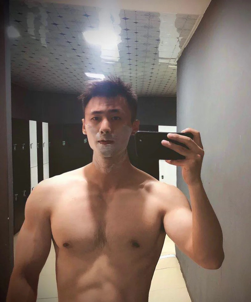 100以上胸毛画像 人気のhd壁紙