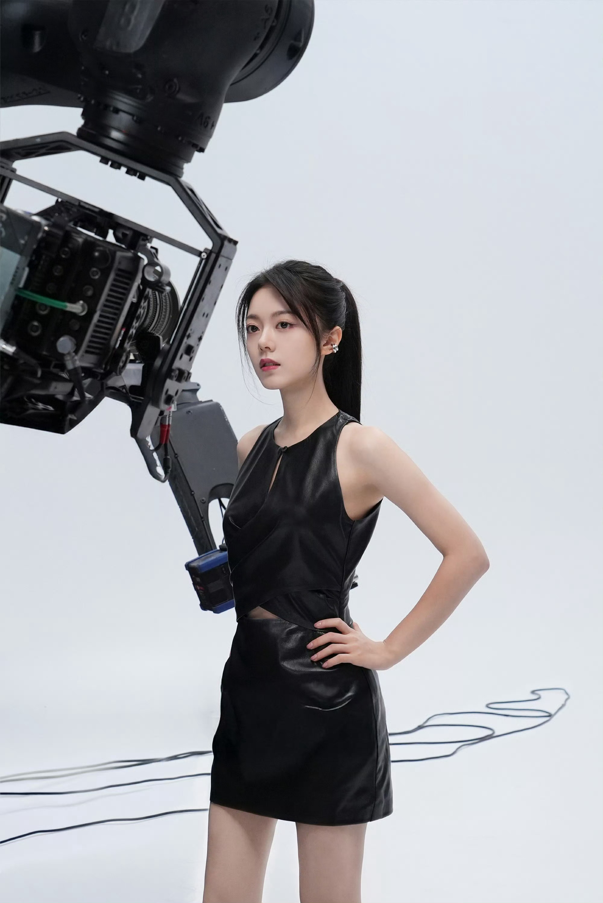 虽然瘦了很多,但看她身材就知道是健康减的,很棒的赵今麦!