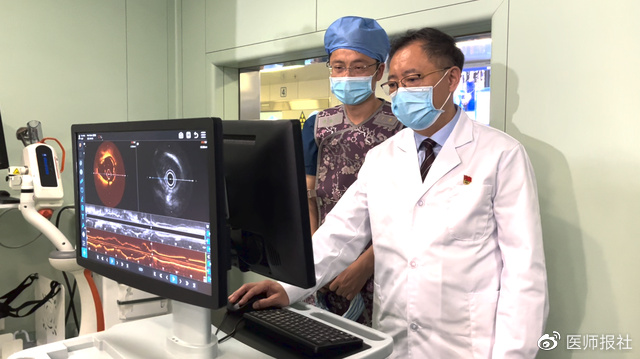 我学者研制出IVUS-OCT一体机,两项血管内影像检查一步完成|一体机|血管|成像_新浪新闻