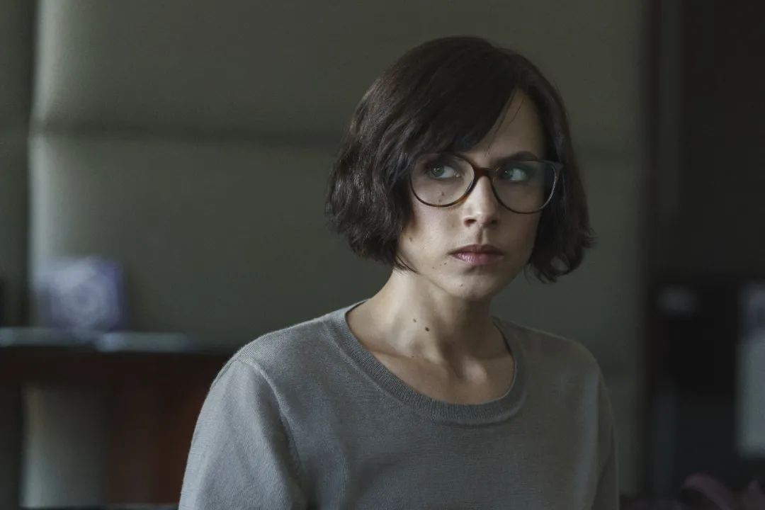 奥利维亚|脱衣舞娘|马特_新浪新闻