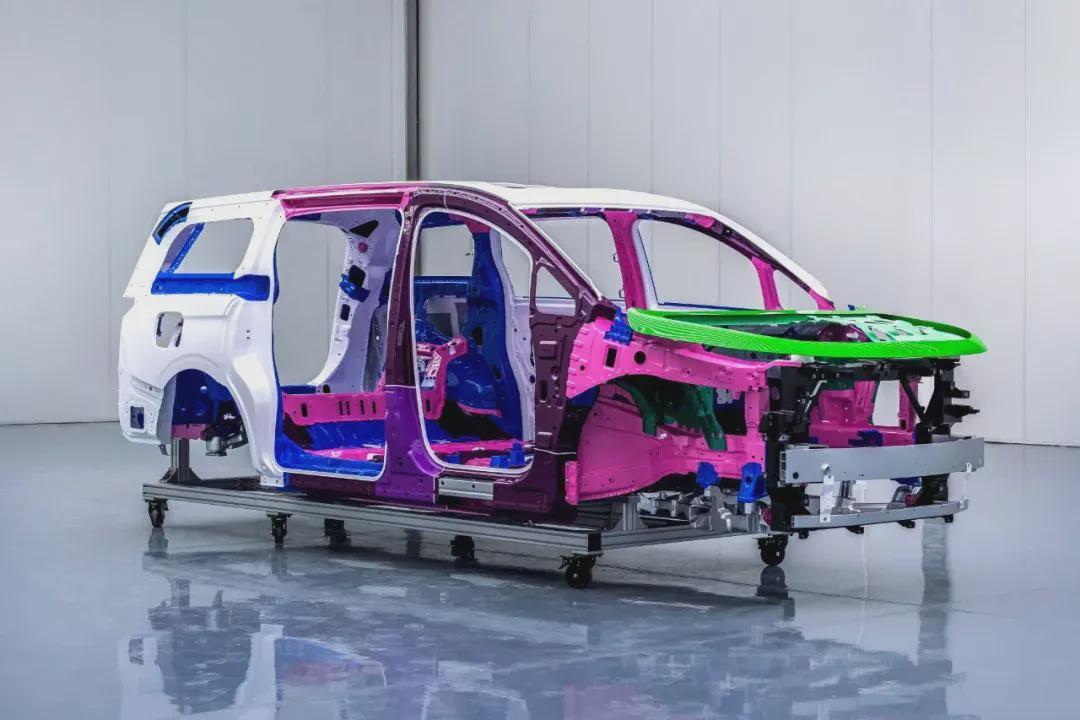 岚图mpv白车身亮相搭多项新技术车身更安全