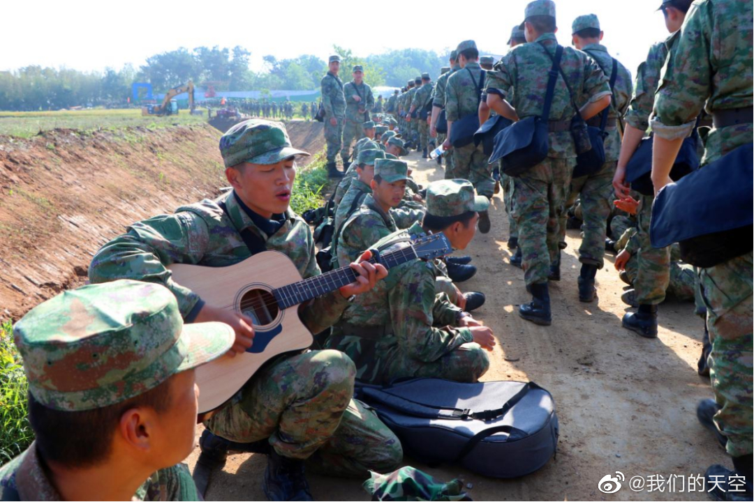 长途行军, 磨砺意志。 实战化之炉为新兵淬火成钢__财经头条