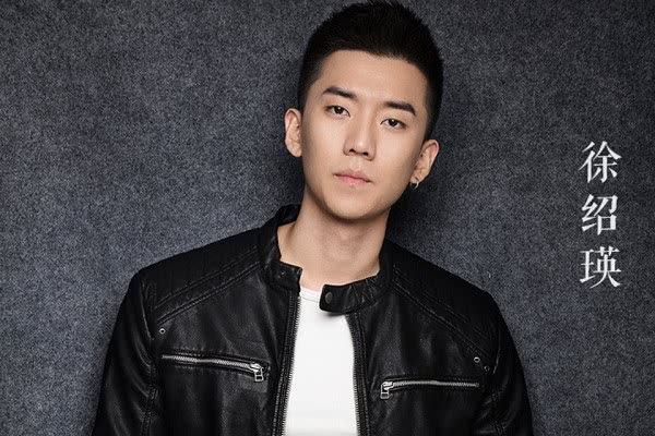 《三叉戟》脱颖而出的他,不仅角色圈粉,肌肉和演技也起关键作用
