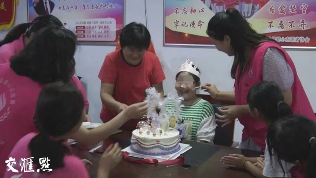 9岁女孩坠楼后双腿失能,这些好心人的帮助让她等到了奇迹休闲区蓝鸢梦想 - Www.slyday.coM 9岁女孩坠楼后双腿失能,这些好心人的帮助让她等到了奇迹休闲区蓝鸢梦想 - Www.slyday.coM