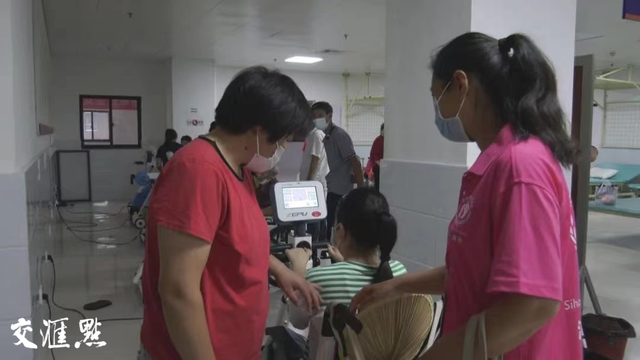 9岁女孩坠楼后双腿失能,这些好心人的帮助让她等到了奇迹休闲区蓝鸢梦想 - Www.slyday.coM 9岁女孩坠楼后双腿失能,这些好心人的帮助让她等到了奇迹休闲区蓝鸢梦想 - Www.slyday.coM