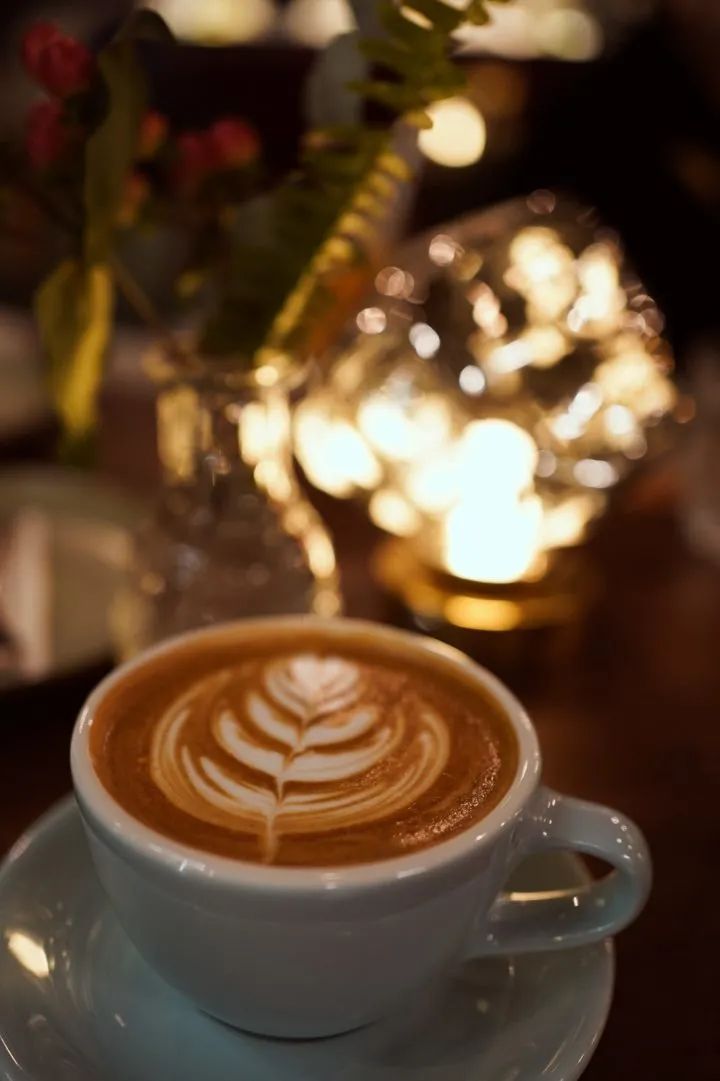 元旦假期最后一天，推荐几家可以吃brunch的杭州西餐厅休闲区蓝鸢梦想 - Www.slyday.coM