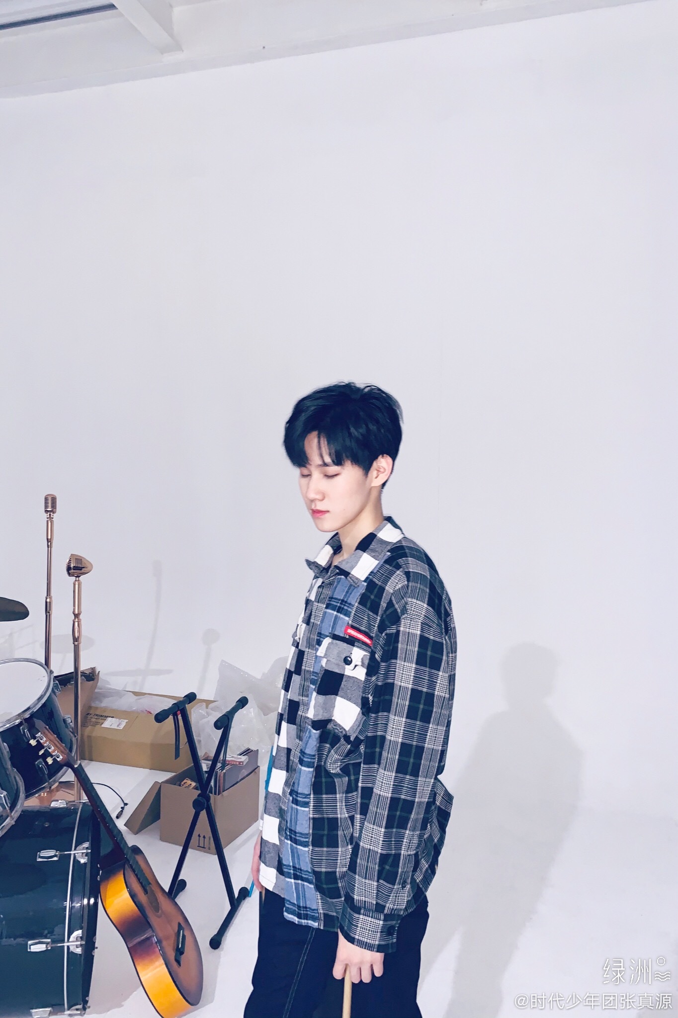 拿鼓槌的真源太a了吧