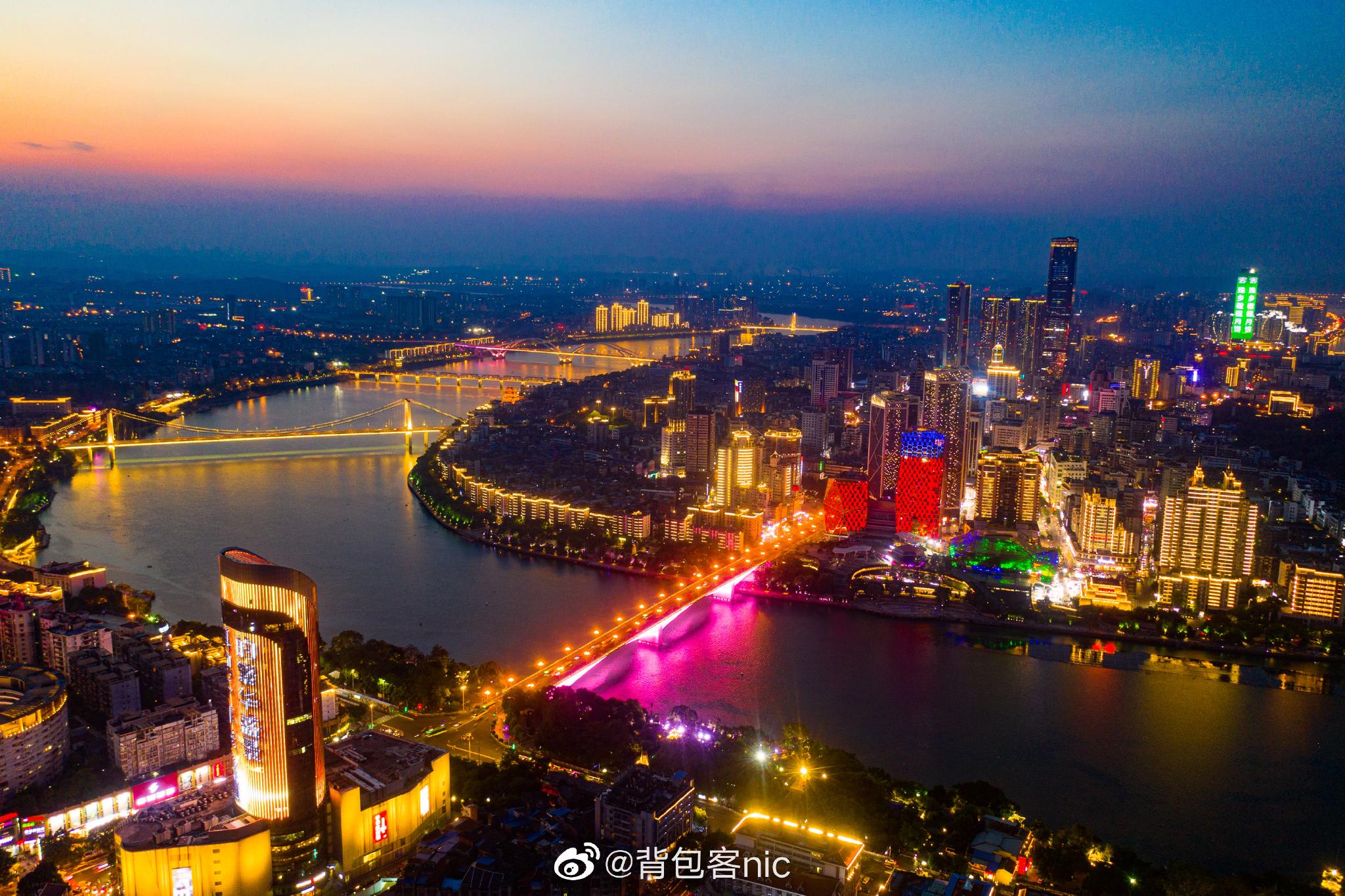 俯瞰柳州城 三江四合， 抱城如壶，亦称“壶城”……__财经头条