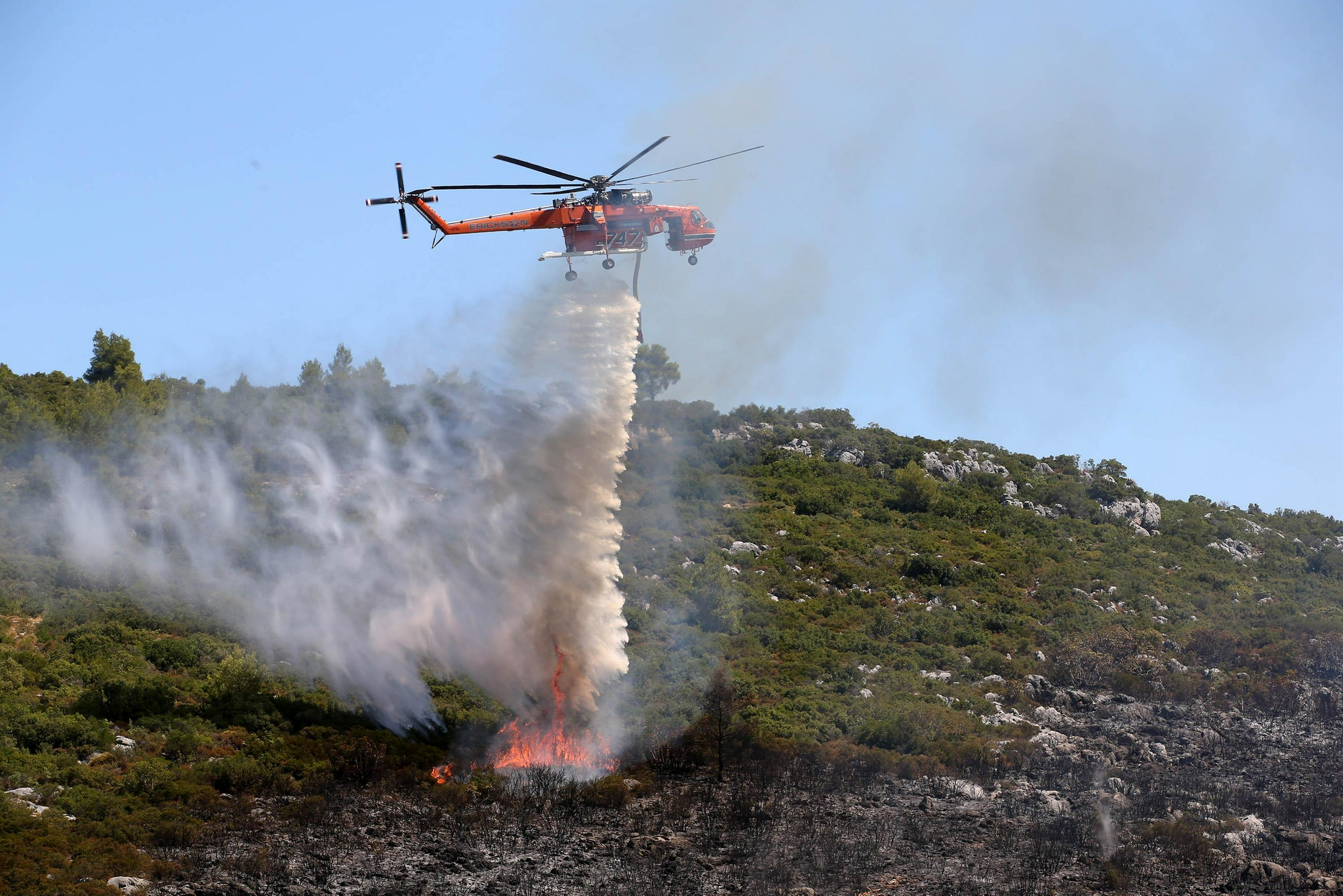 (国际)希腊雅典部分地区山火肆虐