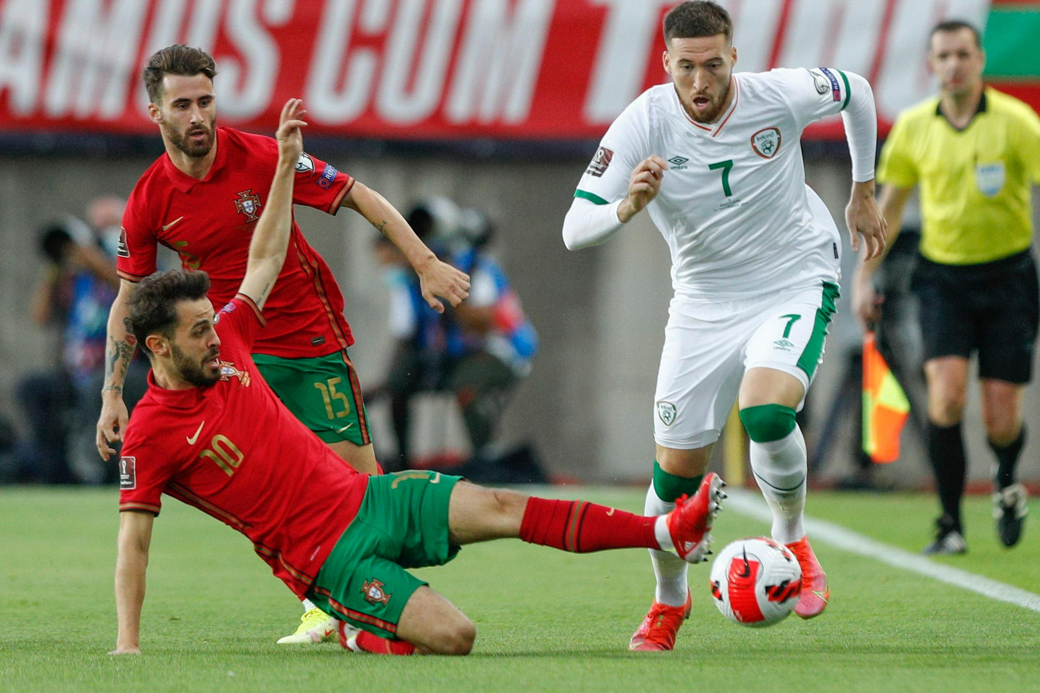 (外代二线)足球——世界杯预选赛:葡萄牙胜爱尔兰