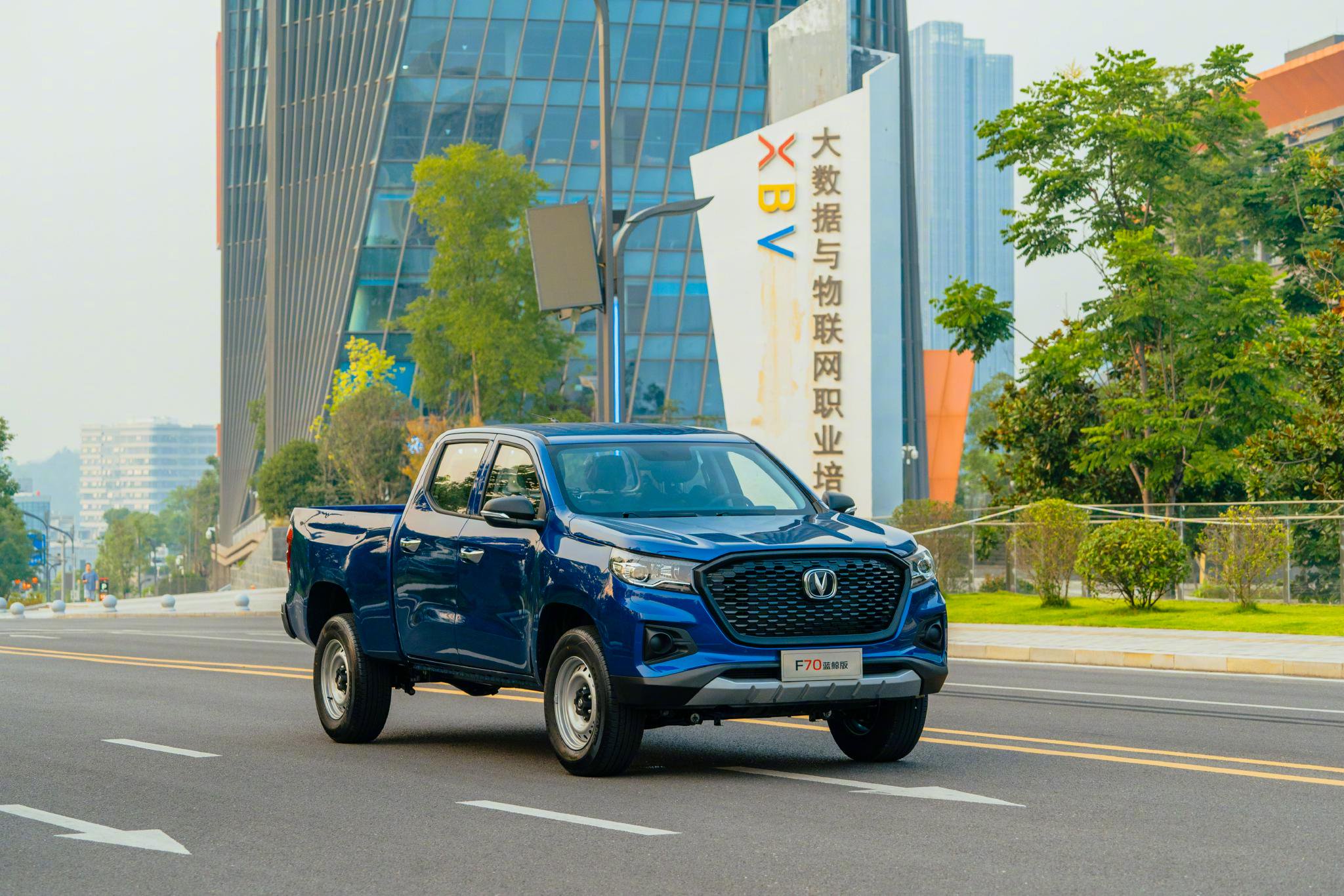 长安f70蓝鲸版正式上市售价899万元1029万元