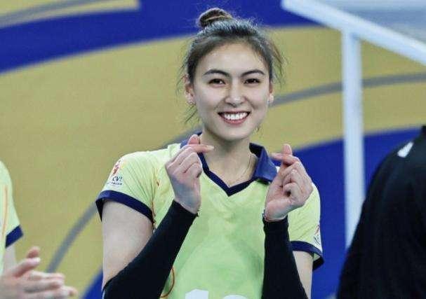 意外!女排主攻排名大变脸,李盈莹退居第3,5大新星进入前十|拉佐维奇|李盈莹|主攻_新浪新闻