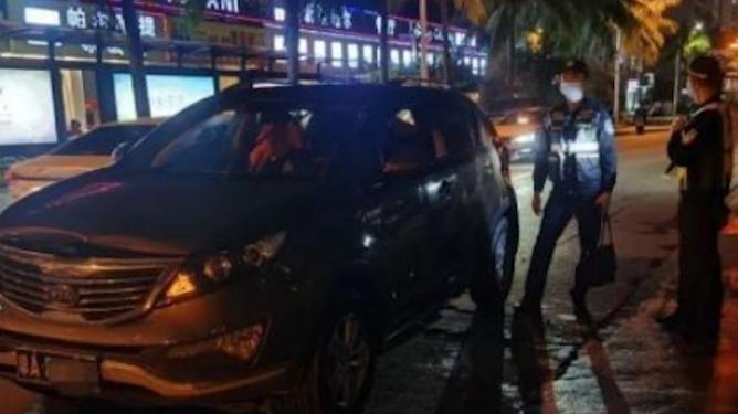 有保护伞？女子酒驾逆行竟称：一个电话搞定，最终被带去验血！休闲区蓝鸢梦想 - Www.slyday.coM