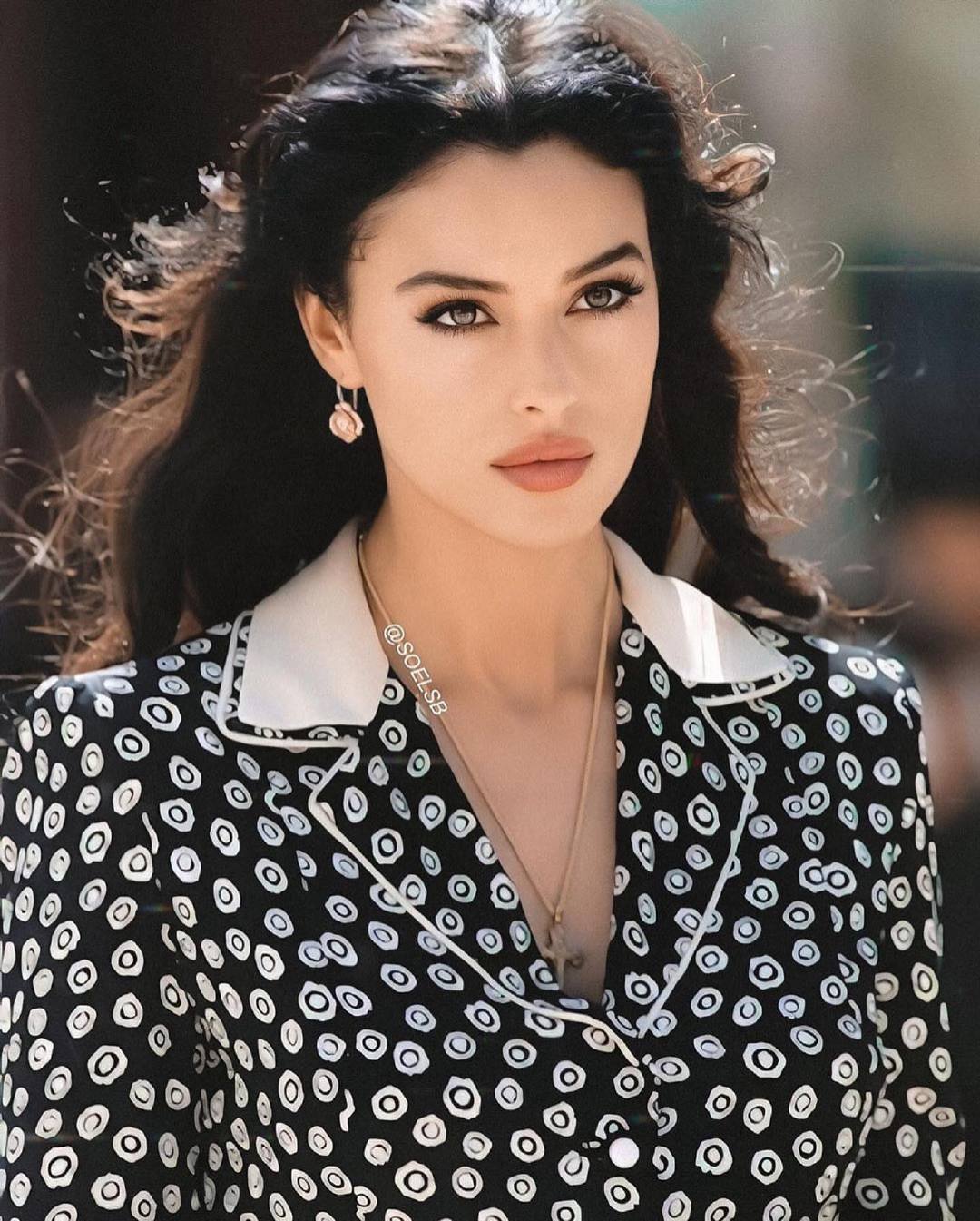 monica belluci_高清图集_新浪网