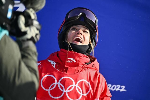 U型池决赛谷爱凌如愿拿到第二金 中国三女将均创最好成绩休闲区蓝鸢梦想 - Www.slyday.coM