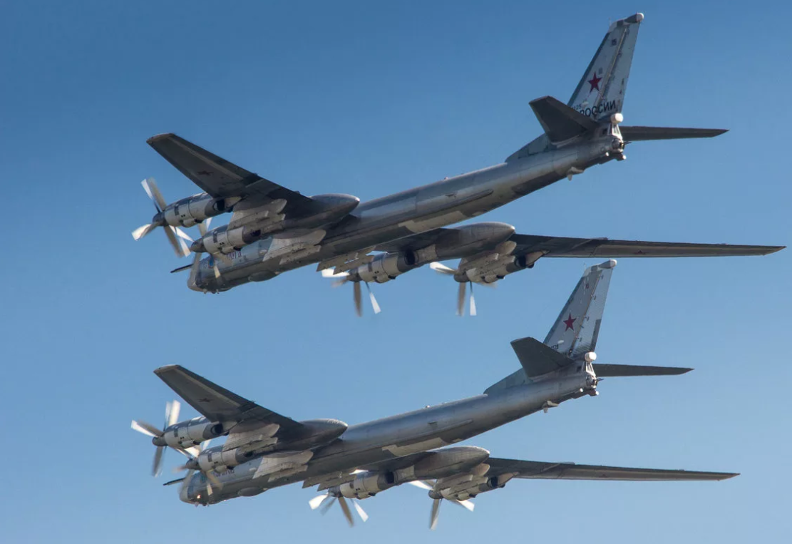 俄升级图95轰炸机问世搭载庞大核导弹全面彰显强大威慑力