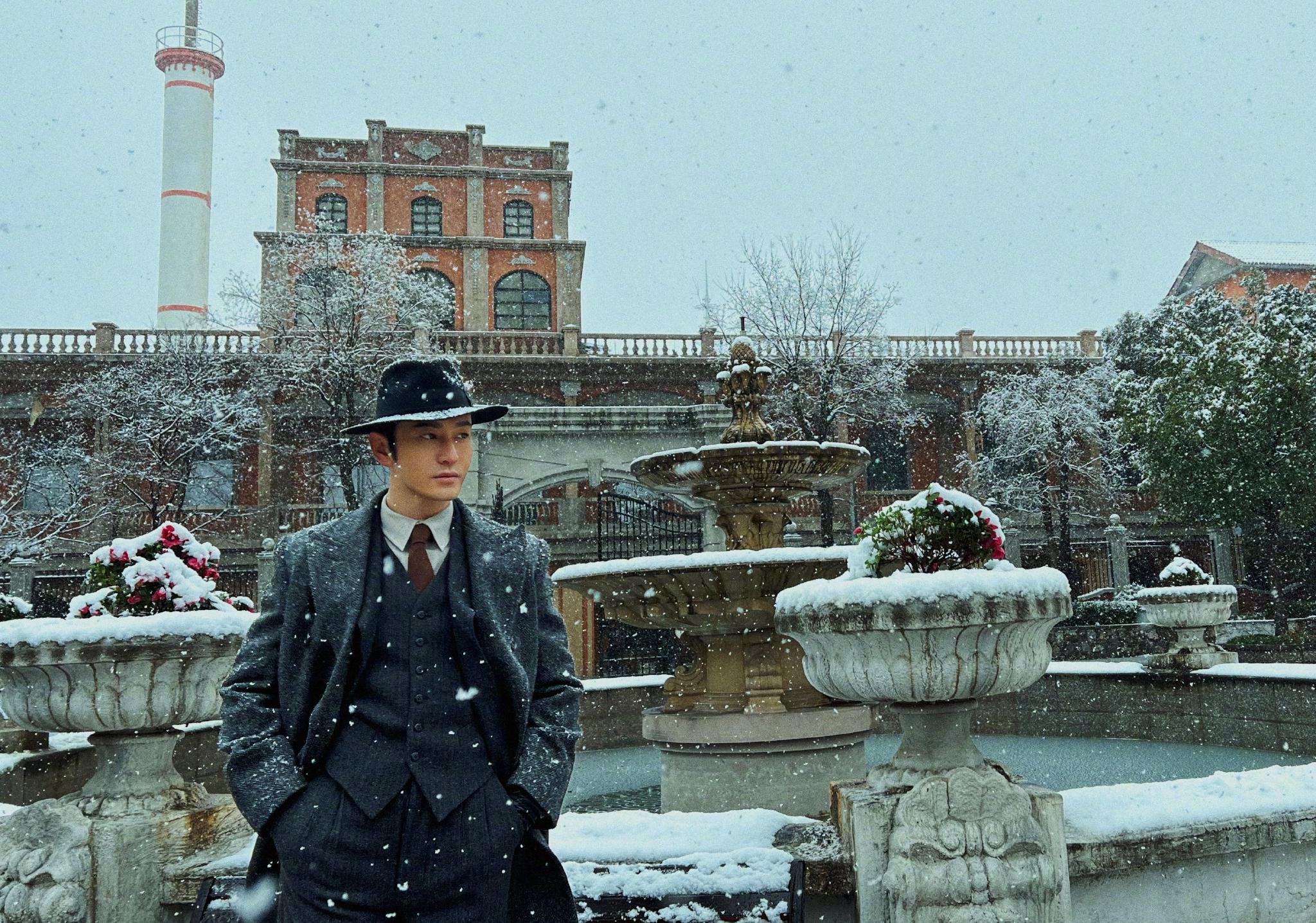 不理baby替身传闻黄晓明雪中扮许文强拍出两米八气场再回颜值巅峰