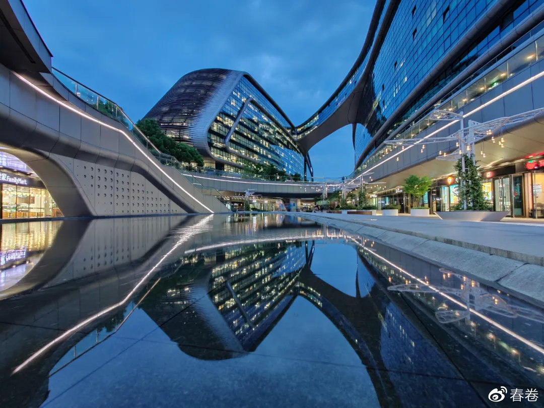 当时,我和他打赌说一加8 pro那颗4800万像素超广角