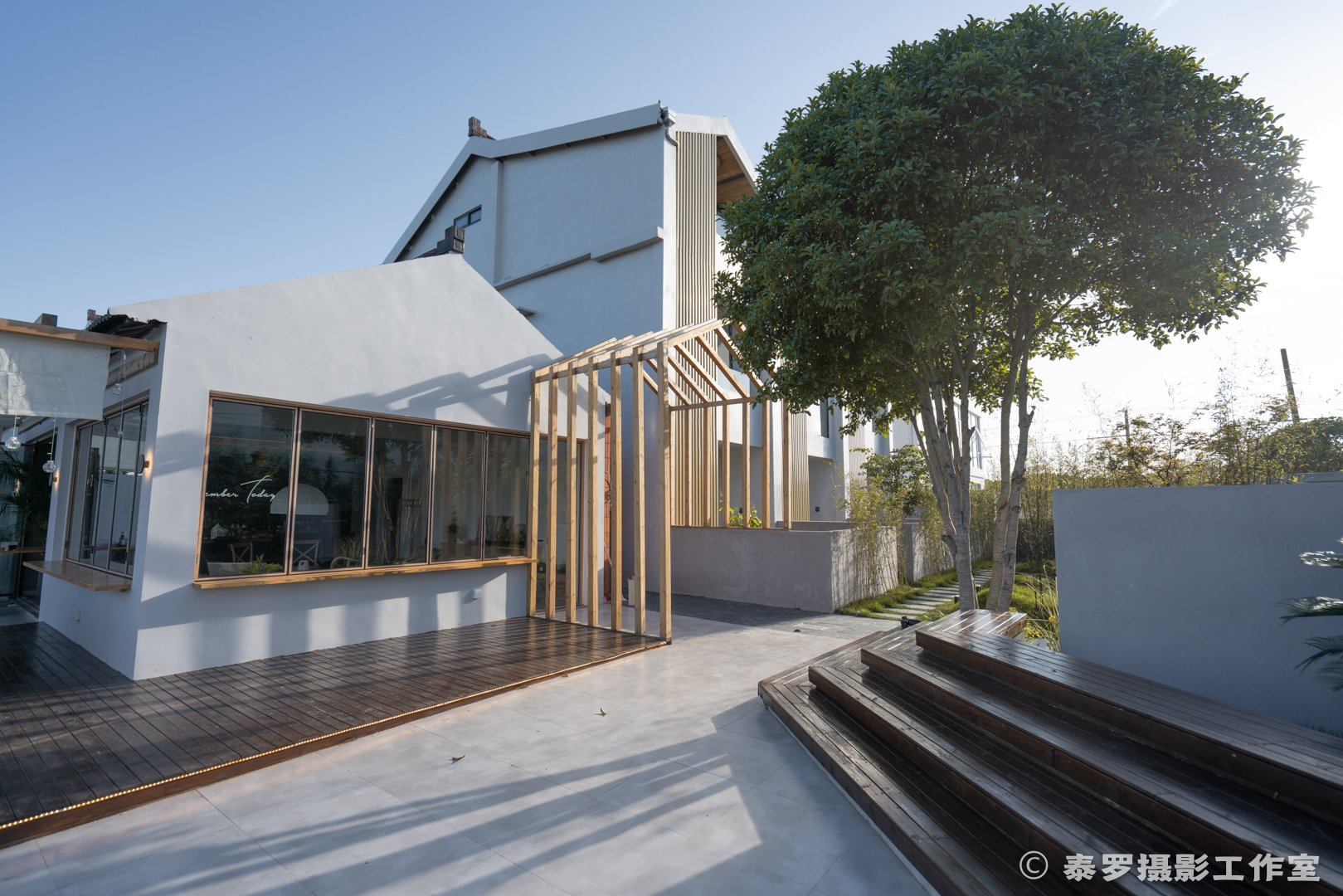 前段时间去上海拍了一个别墅民宿