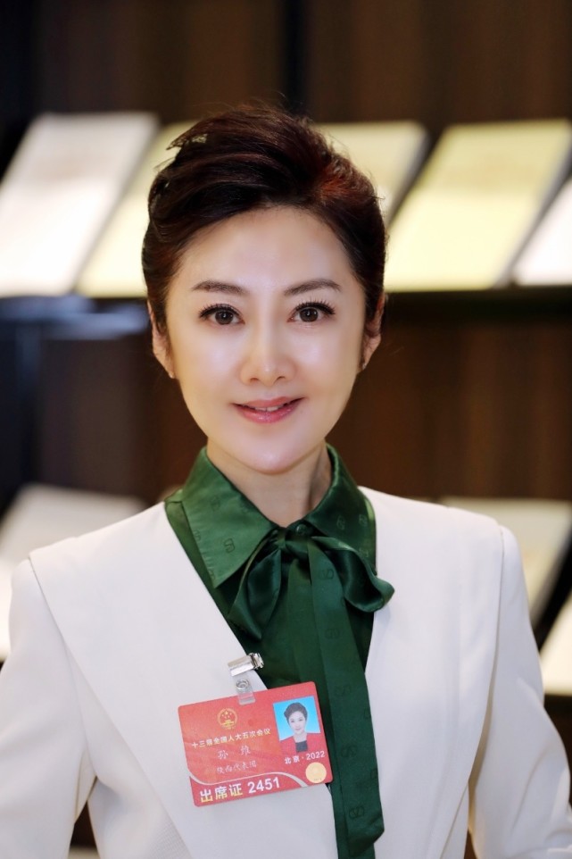 代表委员建议弹性退休：45岁提前退休利于减少晚婚晚育