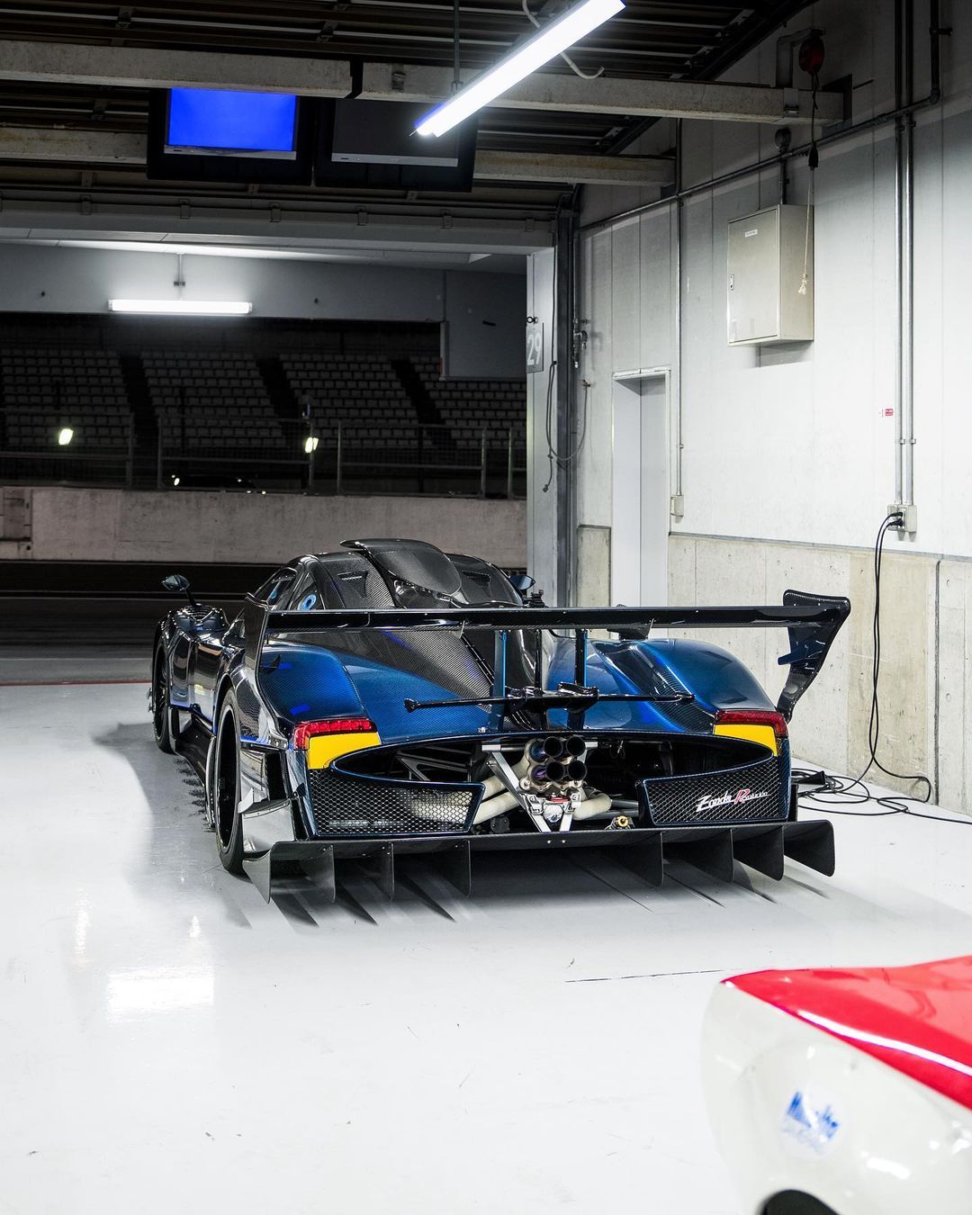 帕加尼 Zonda Revolucion！