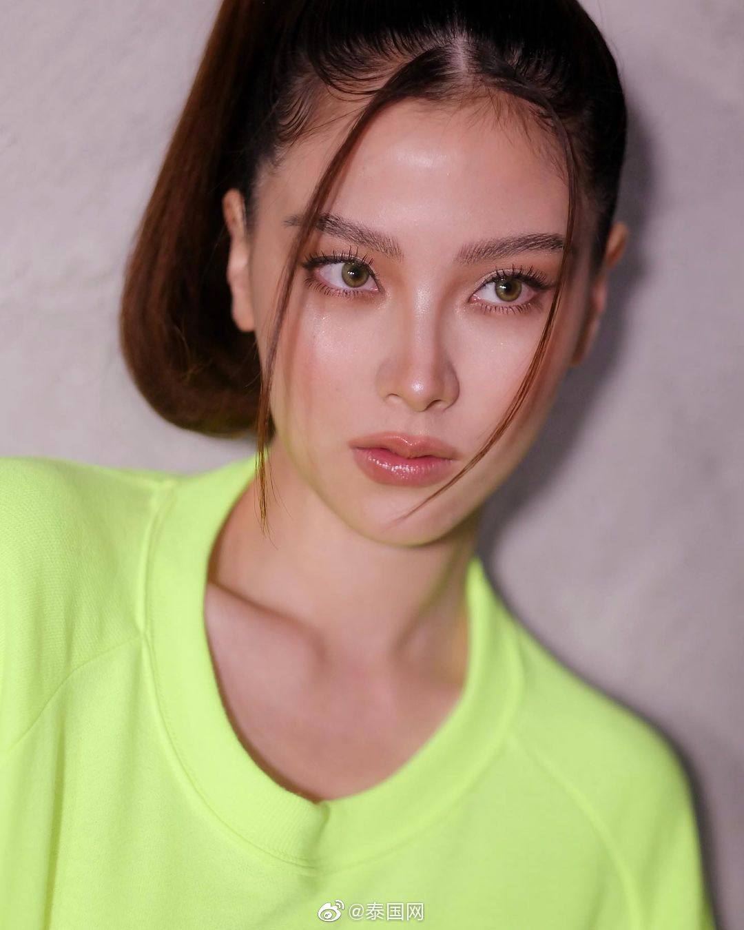 泰星baifern,有几张第一眼没看出来呢~fr.ig_高清图集_新浪网