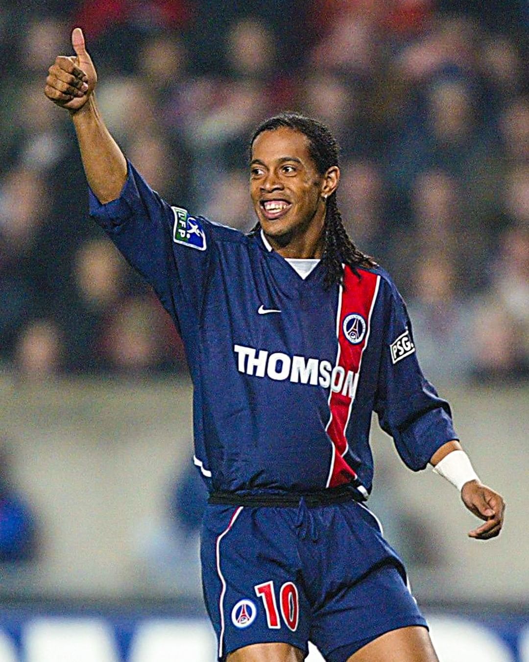 别忘了小罗也曾经效力过巴黎圣日耳曼,巴萨的不满完全没有道理. 67