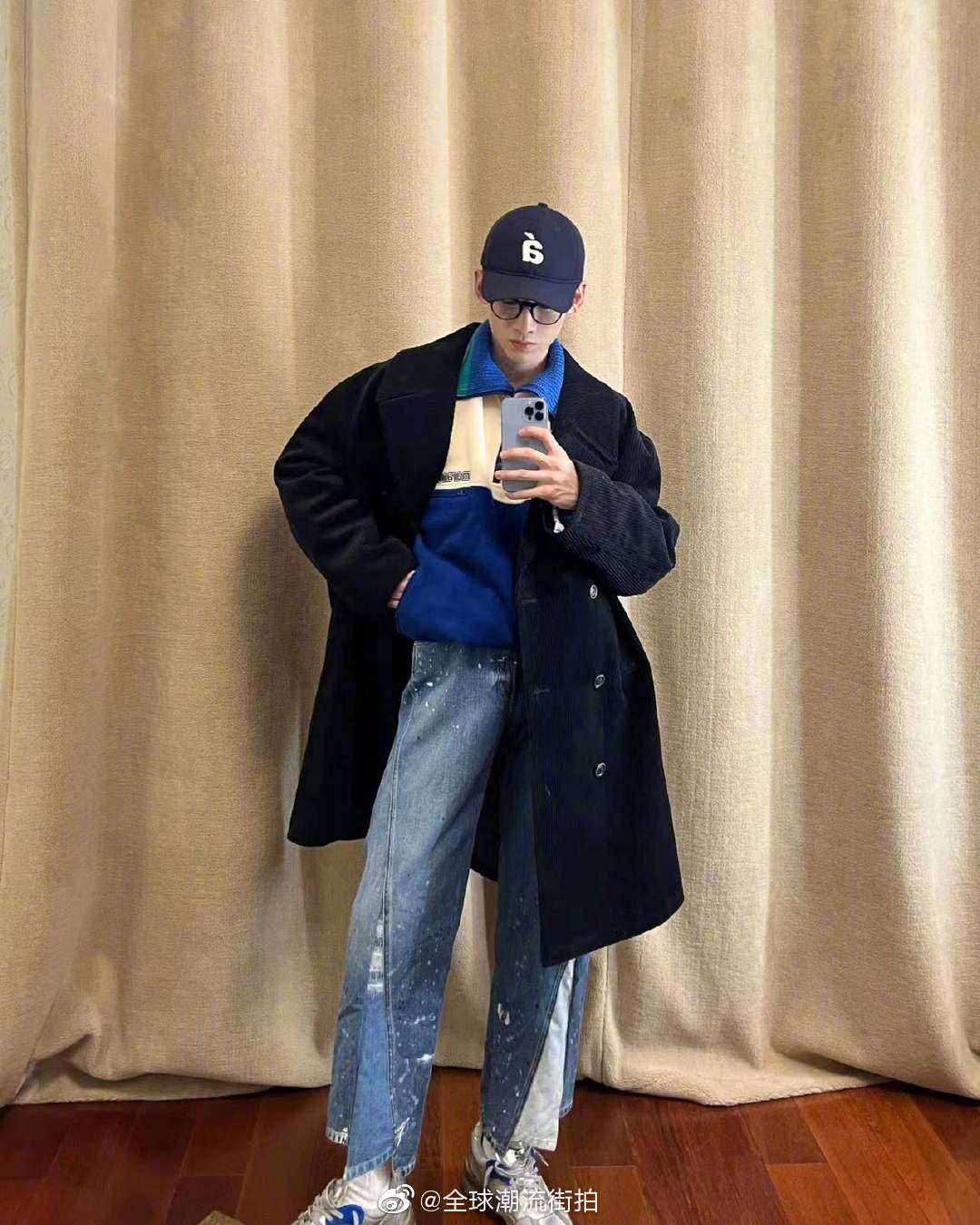 白敬亭私服更新一则 黑色大衣叠穿蓝色立领卫衣……_高清图集_新浪网