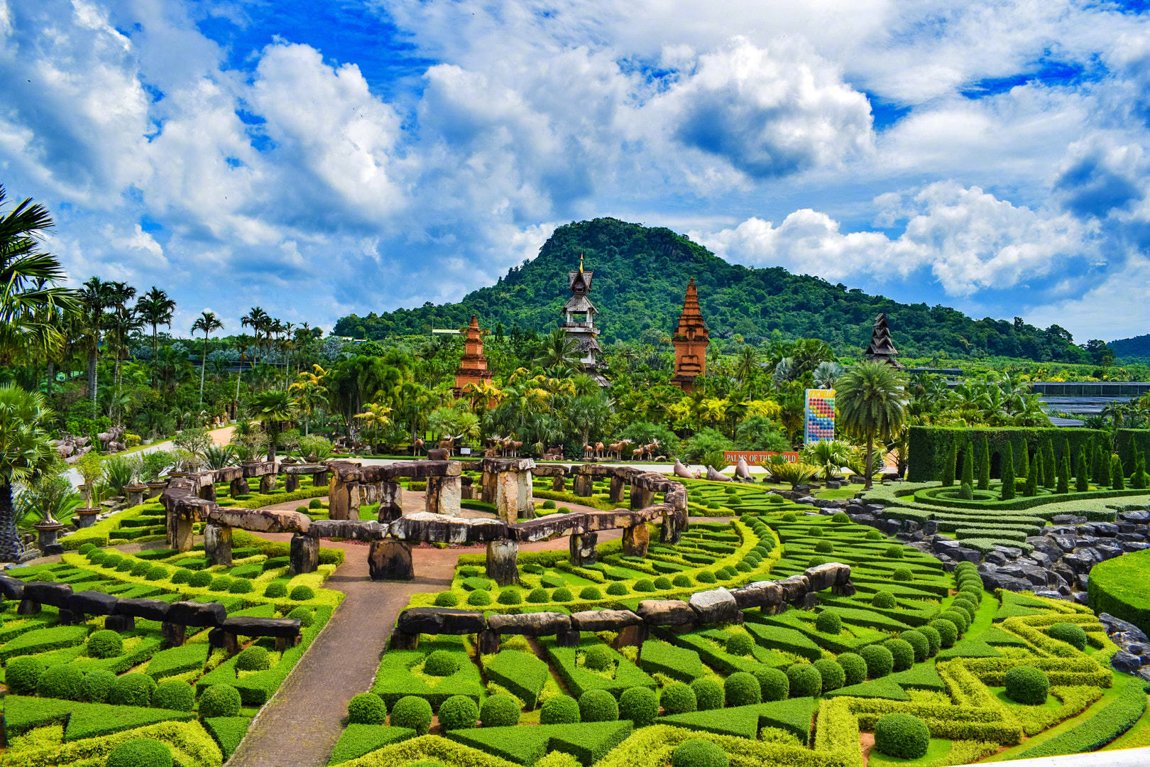 东芭乐园又名侬律花园占地1600余亩