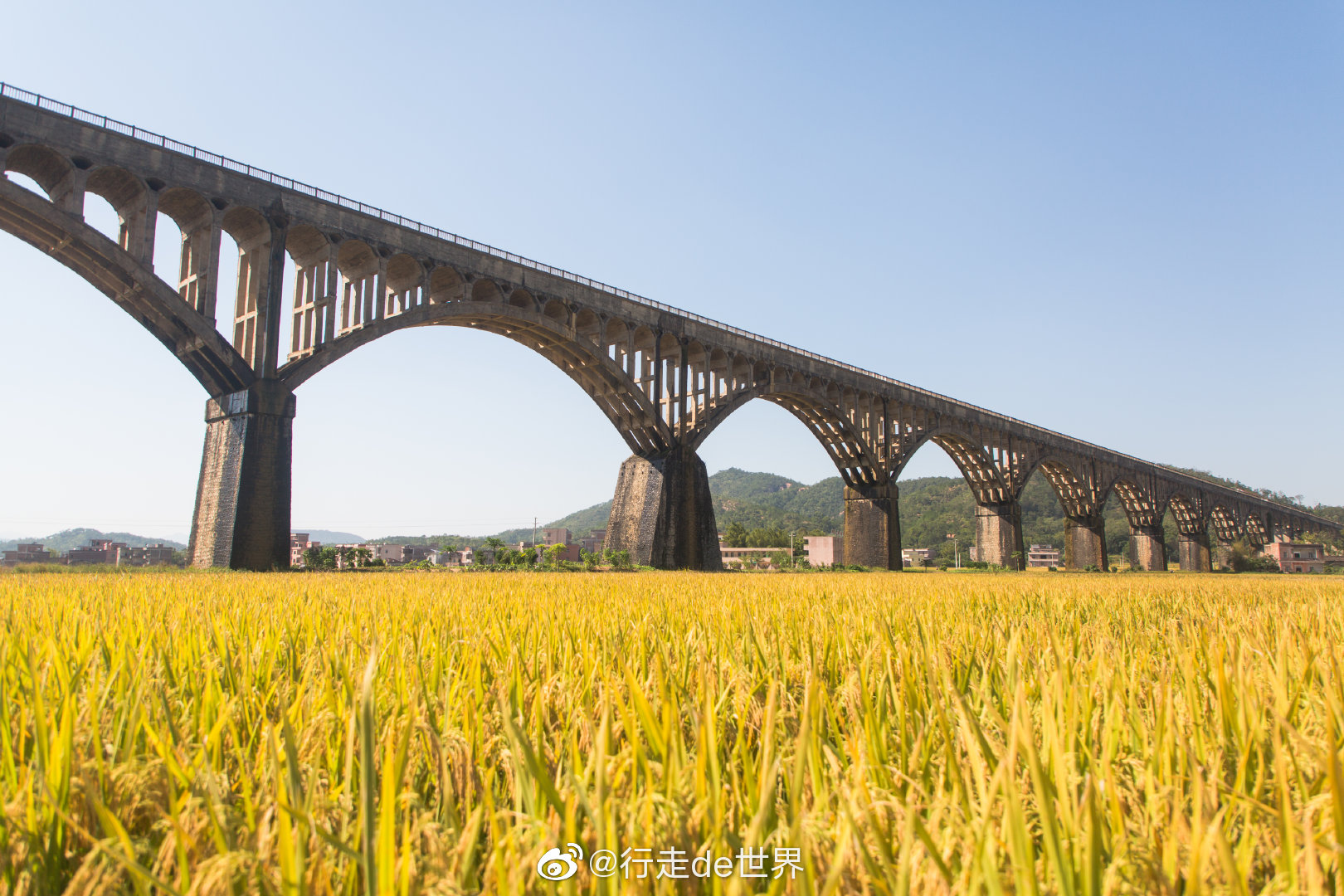 长岗坡渡槽是金银河水库枢纽工程的重要组成部分