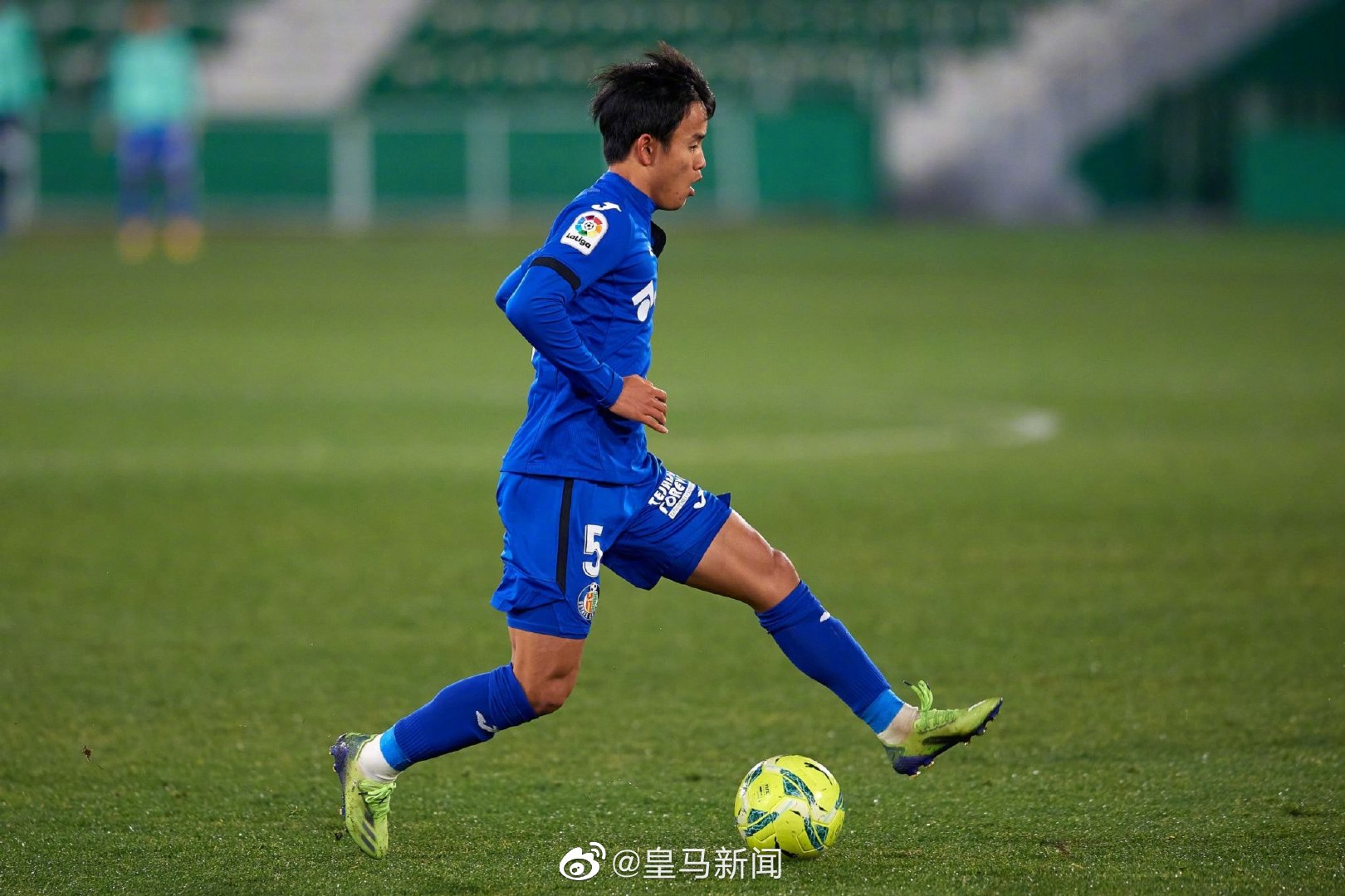 在赫塔菲上演首秀的久保建英 在赫塔菲上演首秀的久保建英